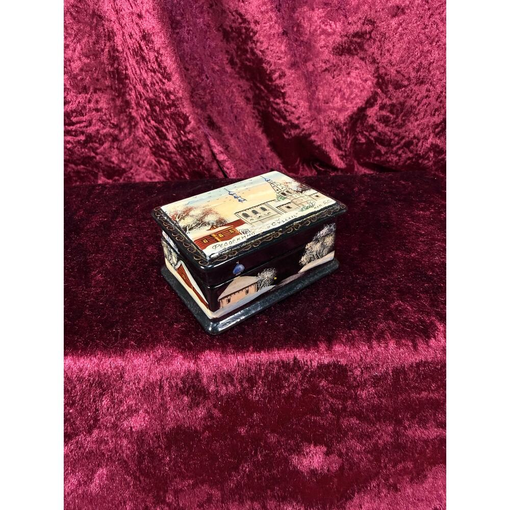 Vintage Lacquer Trinket Box w Hinged Lid Hand Painted Snowy Russian Church Scene